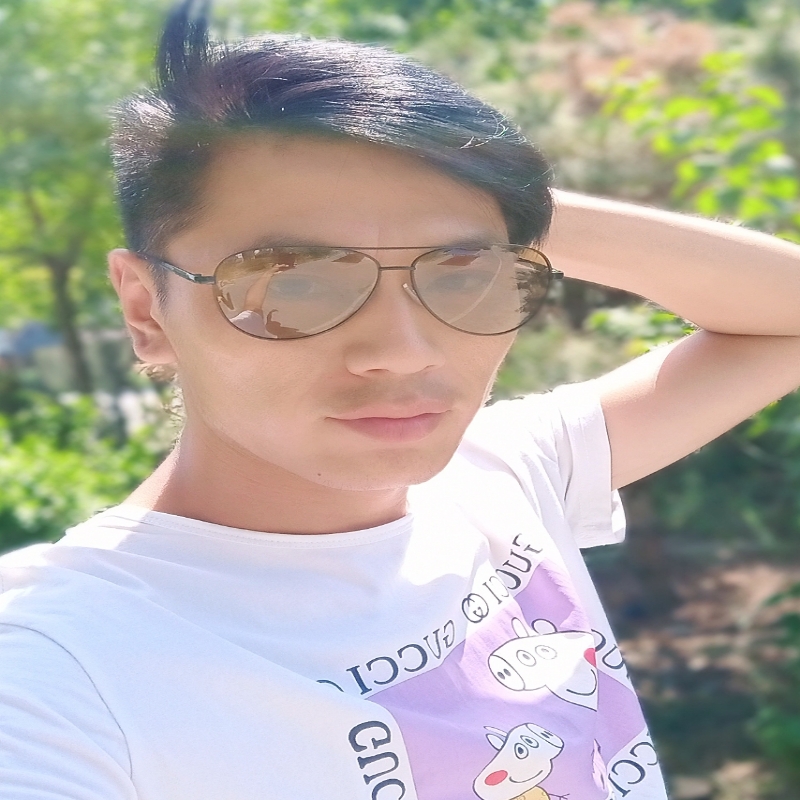 李潔王浩最新，小巷中的美食秘密