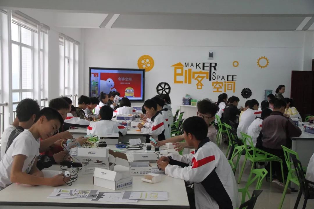 最新實踐課，探索知識的新領域之旅